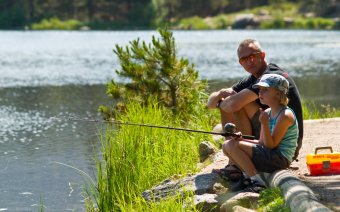 Family fishing in Rocky Mountain National Park, Estes Park, CO